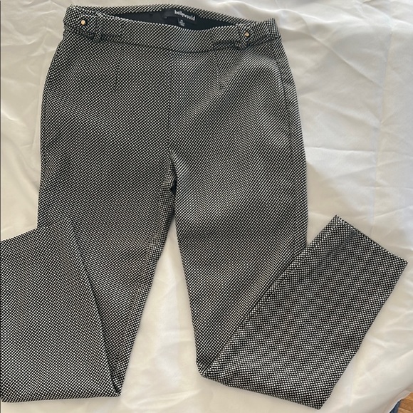 Hollywould Black and White Patterned dress pants - Picture 1 of 4